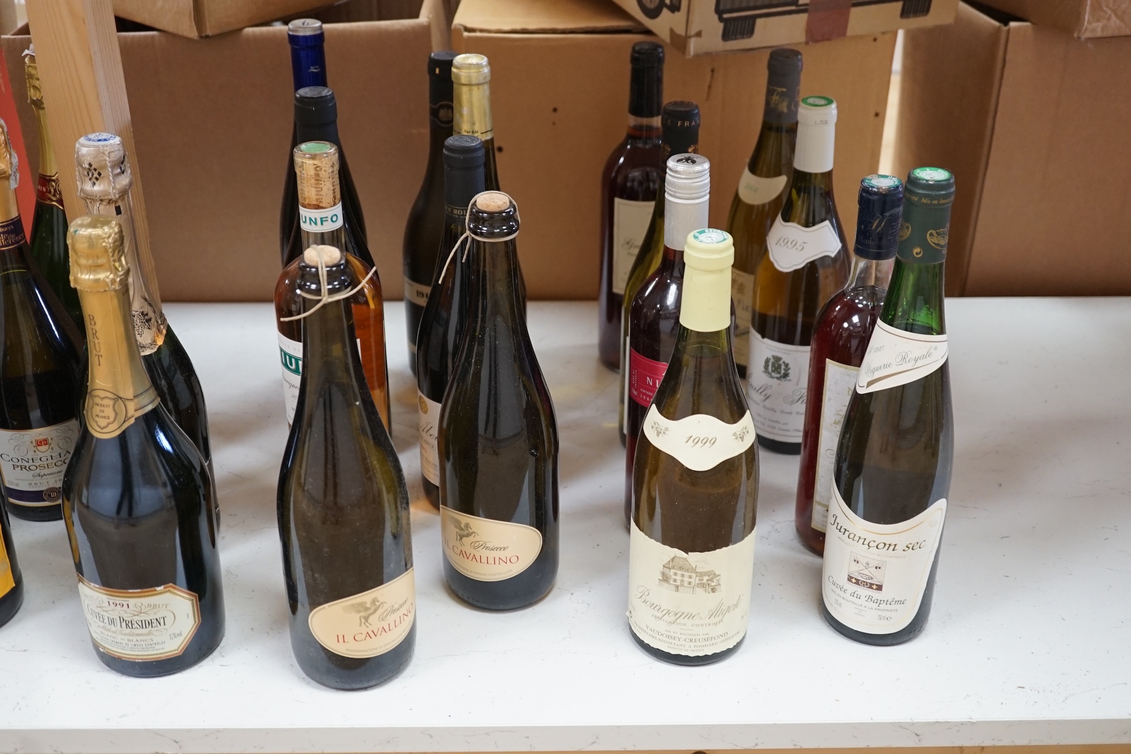 Twenty Four bottles of mixed wine to include Muller Thurgau, Congliano Prosecco and Duc De Raybaud. Condition - fair, storage history unknown